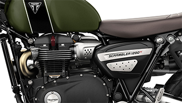 Triumph-Scrambler1200XC-feature1-Sep22-HC