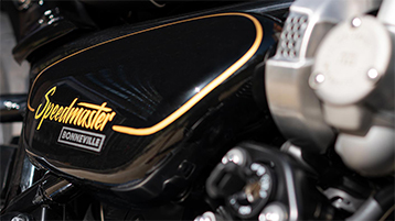 Triumph-BonnevilleSpeedmasterGoldLine-feature1-Oct22-HC