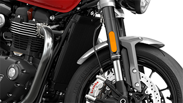 Triumph-SpeedTwin1200-feature1-Oct22-HC