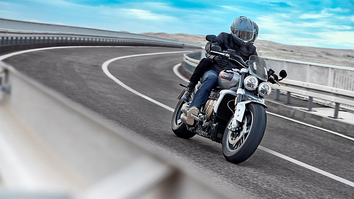 triumph-rocket-3-gt