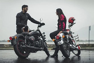 RoyalEnfield-Classic350Dark-Iconic