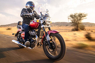 RoyalEnfield-SuperMeteor650-Cruiser-Feature