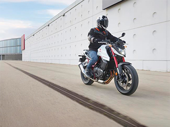 HONDA CB750 Hornet for Sale at Gold Coast Honda in Gold Coast, QLD | Specifications and Review Information