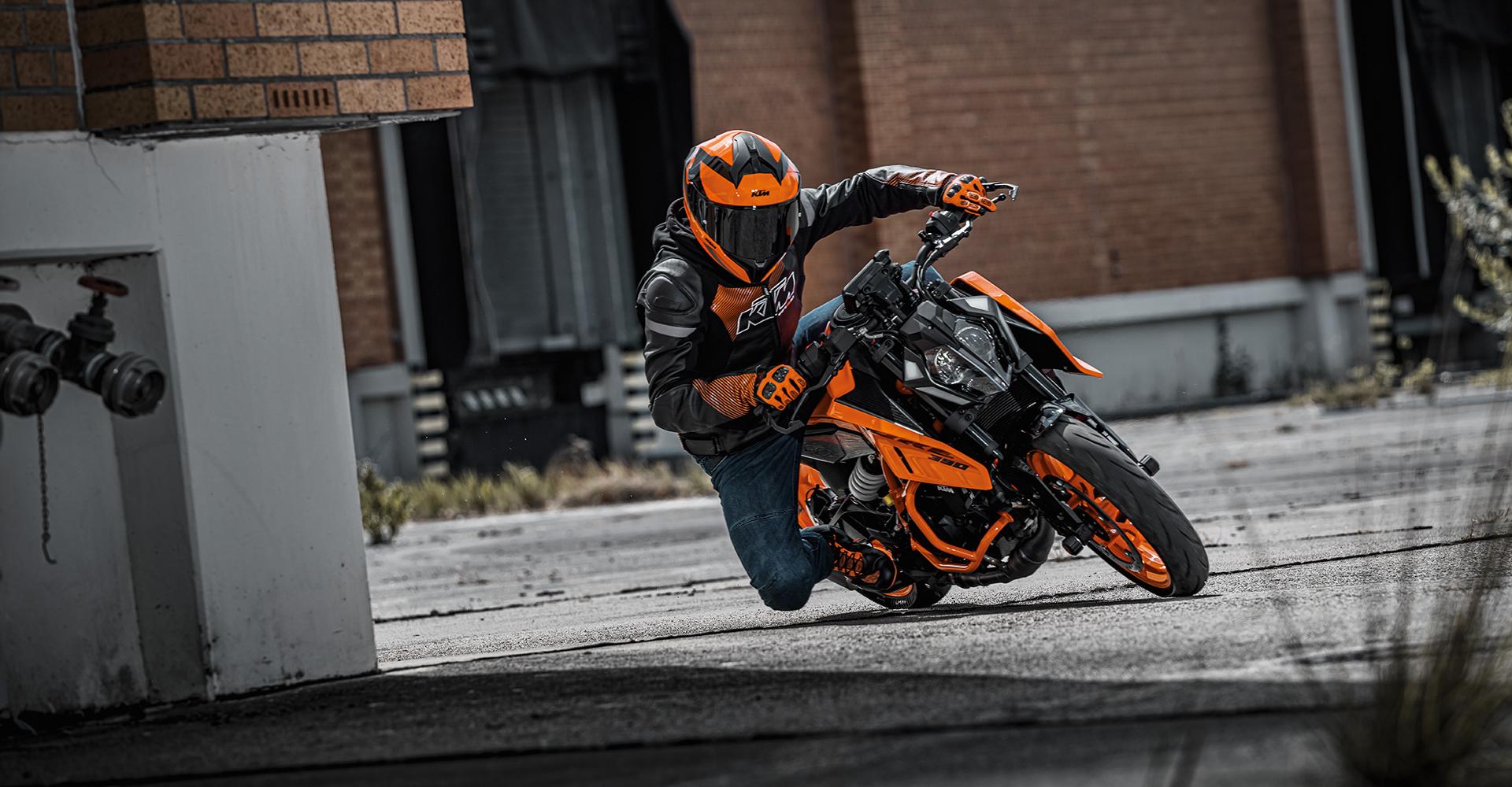 ktm-2024-ktm-390-duke
