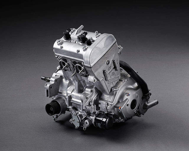 Powerful 999cc Parallel Twin Engine