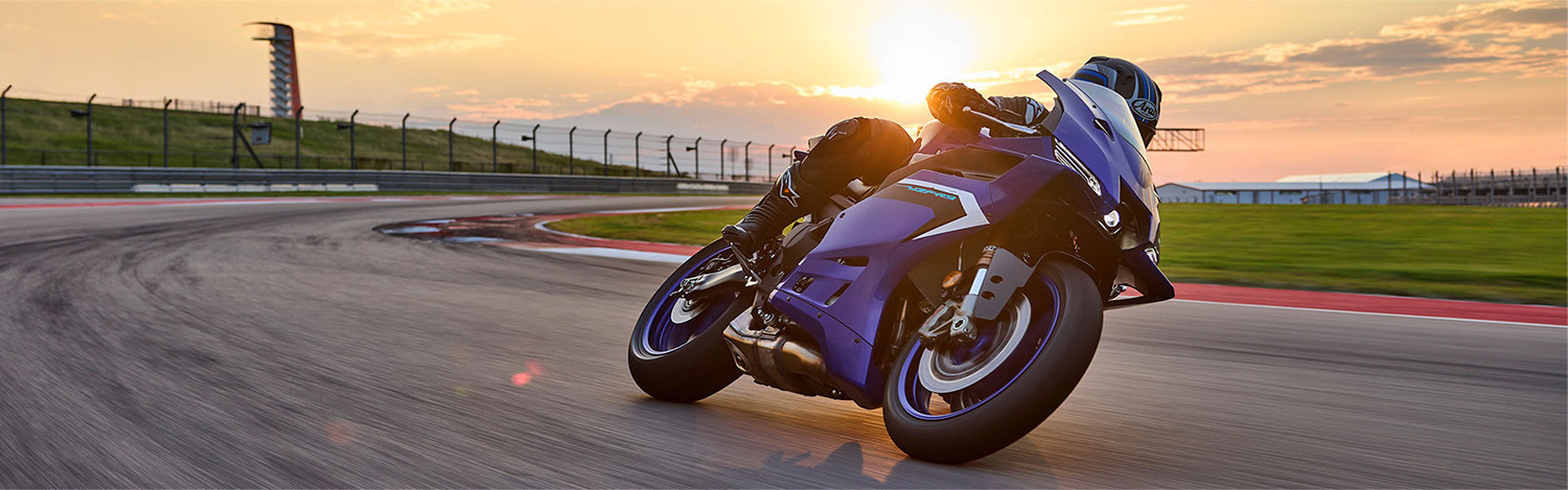 yamaha-yzf-r9-2025