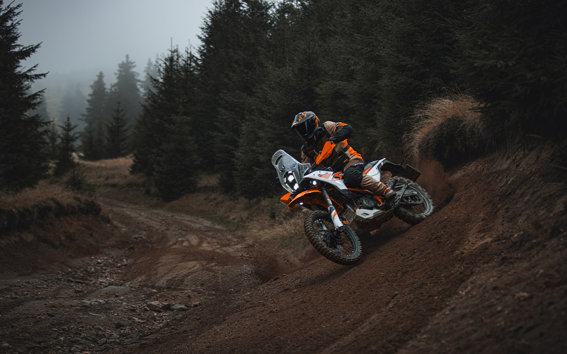 ktm-2025-ktm-390-adventure-r