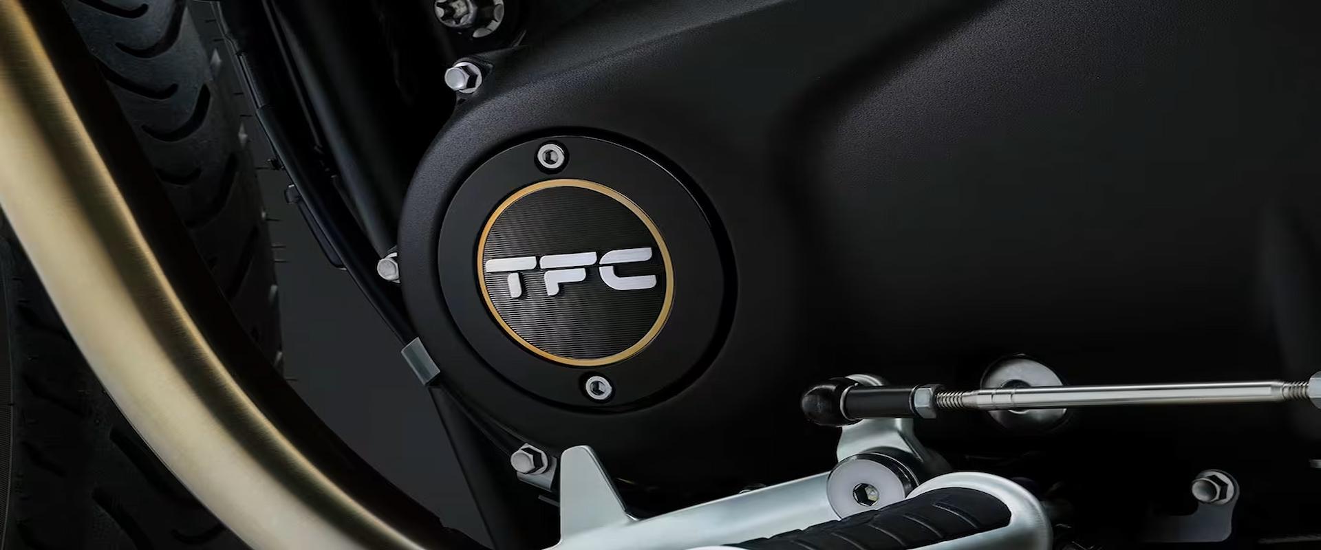 triumph-new-bonneville-bobber-tfc