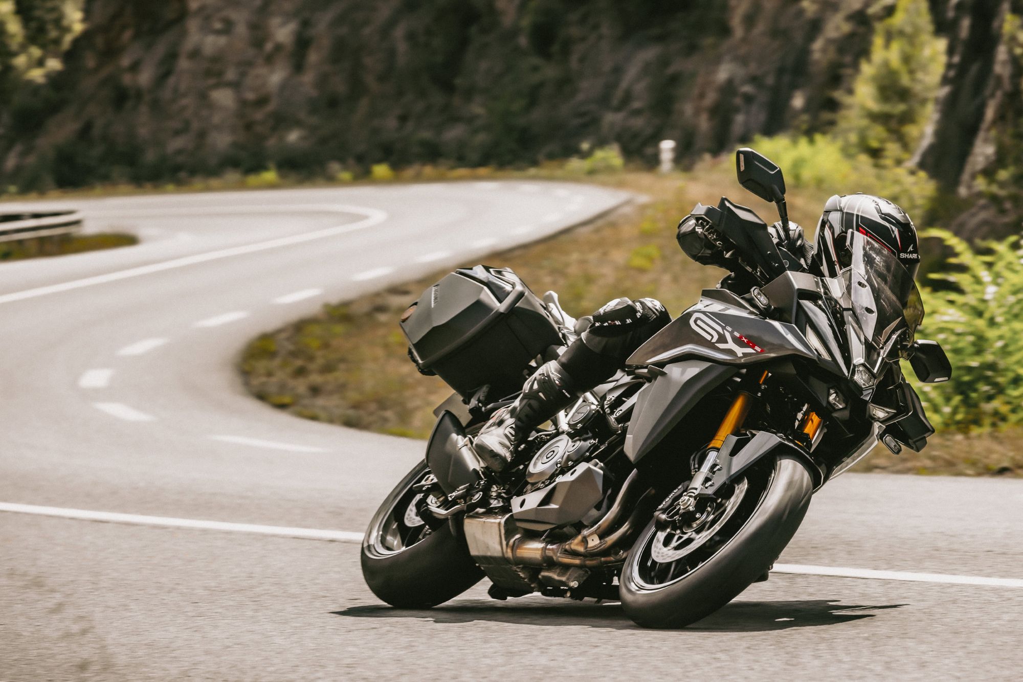 suzuki-gsx-s1000gx