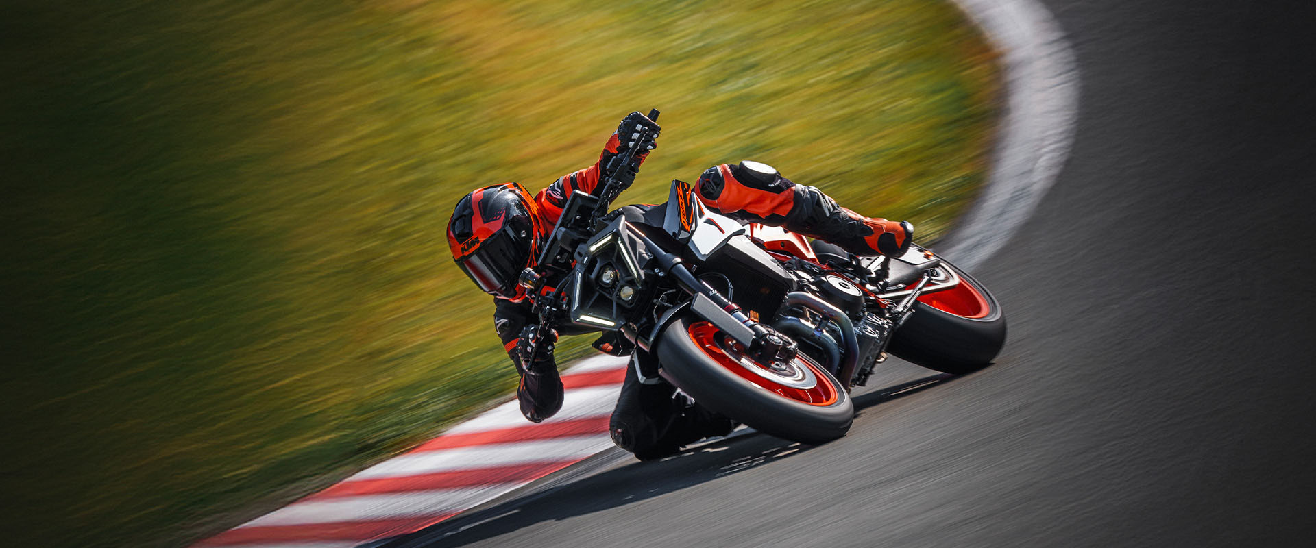 ktm-2026-ktm-990-duke-r