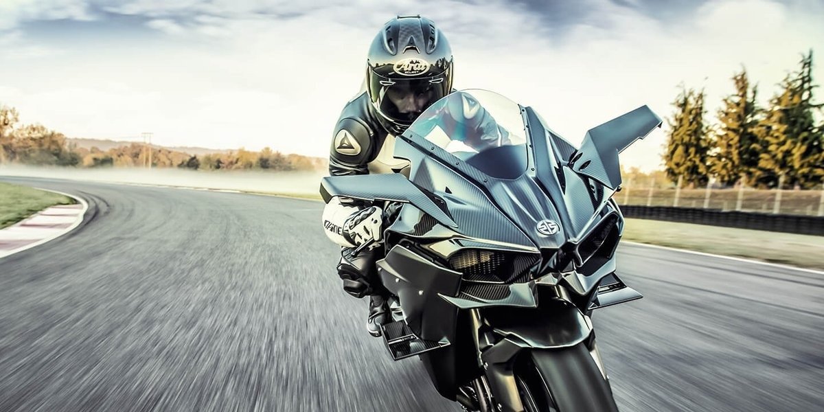 blog large image -  Kawasaki's Supercharged Hypersport H2