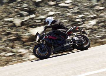 Triumph Street Triple Feature 01