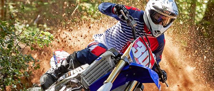 Yamaha Banner 12