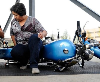How To Pick Up A Dropped Motorcycle Correctly image
