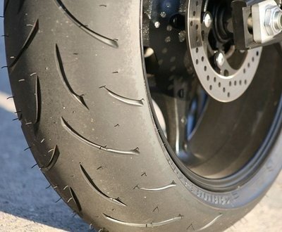 How_To_Ensure_A_Safe_Tyre_Pressure? image