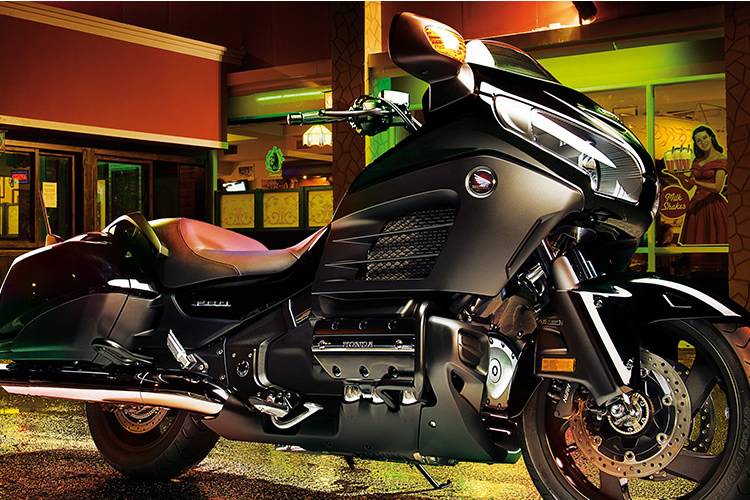 Let the team at Virginia Honda find the right finance deal to suit your motorcycle needs.