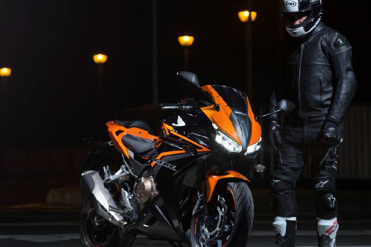 Find out more about our motorcycle riding school - Stay Upright