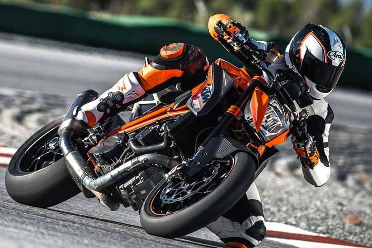 Find out more about our motorcycle riding school - Stay Upright