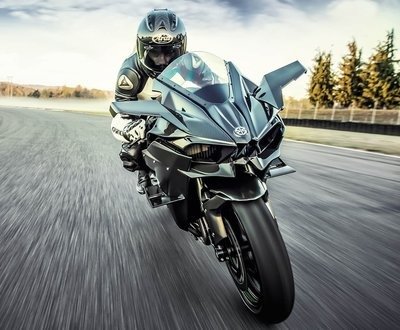  Kawasaki's Supercharged Hypersport H2 image
