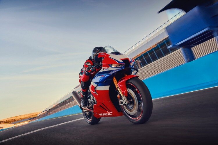 Let the team at Honda Frankston find the right finance deal to suit your motorcycle needs.